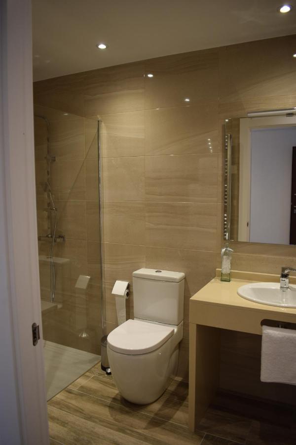 Hotel Restaurante Racha Endrinal Екстер'єр фото